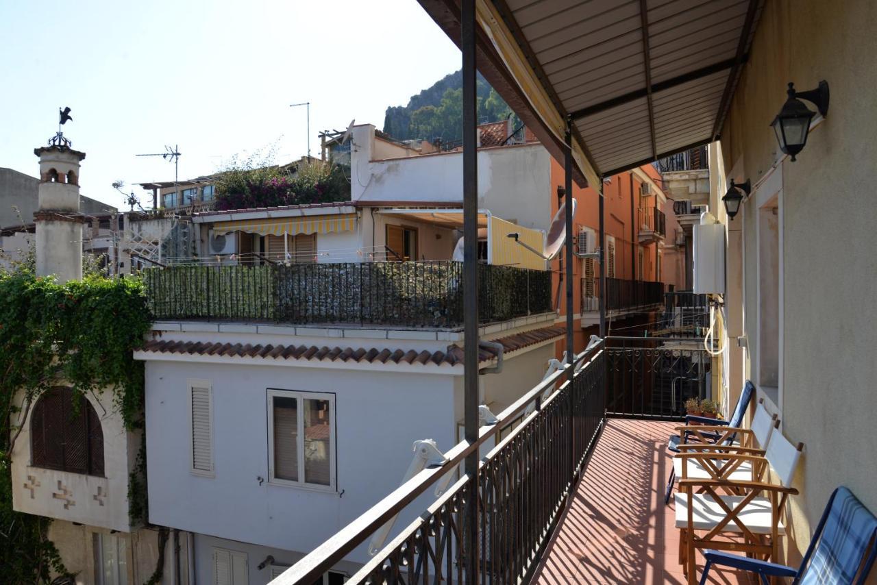 Casa Naumachie Relax In A Safe And Wonderful Place ตาออร์มินา ภายนอก รูปภาพ